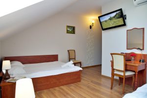 lóżko małżeńskie